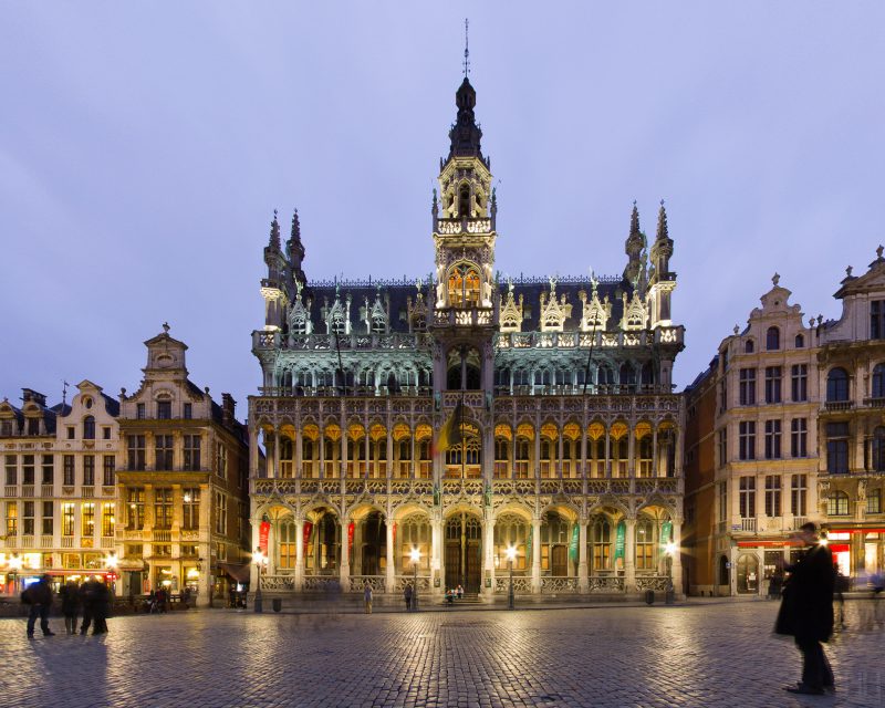 Grote Markt, Brussel  For a full panoramic view, visit http://photo.harald-hoyer.de/brussel.html